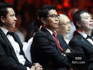 电竞盛典落,战队荣耀再,尊龙凯时,尊龙凯时,在线娱乐平台,顶级博彩,尊龙游戏,凯时官网,在线博彩,手机博彩